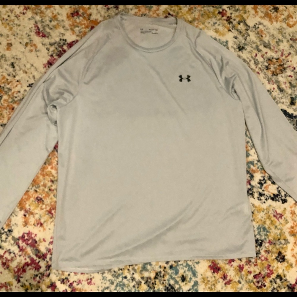 Men’s Under Armour long sleeve tee